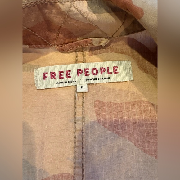 Free People "Seize the Day" Camo Military Jacket.  Size Small. - Picture 13 of 15